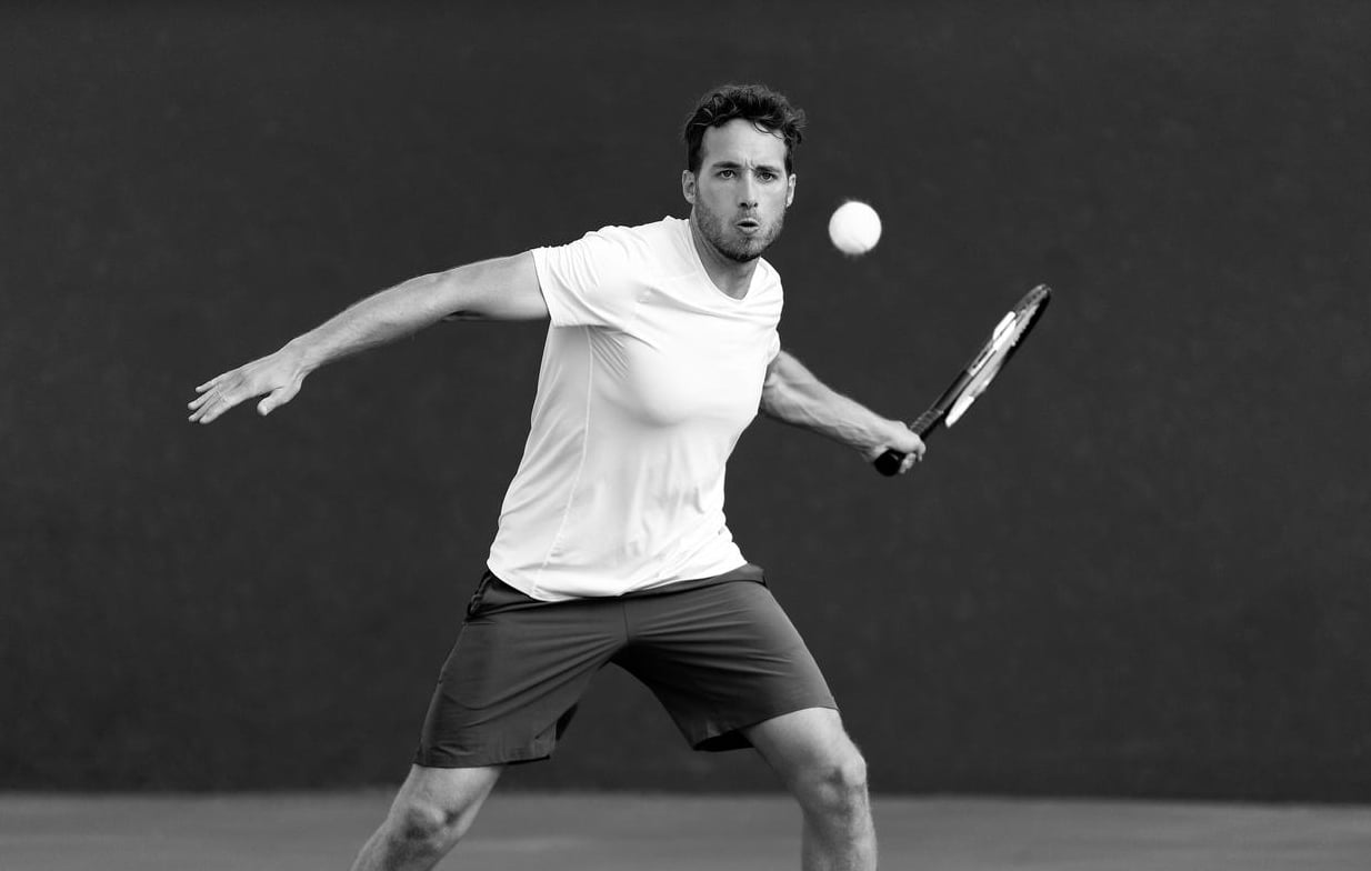 Tennis player cropped.jpg